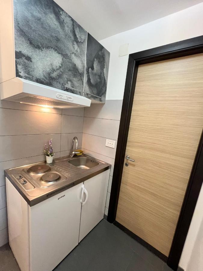 Apartman Center Omis Exterior photo