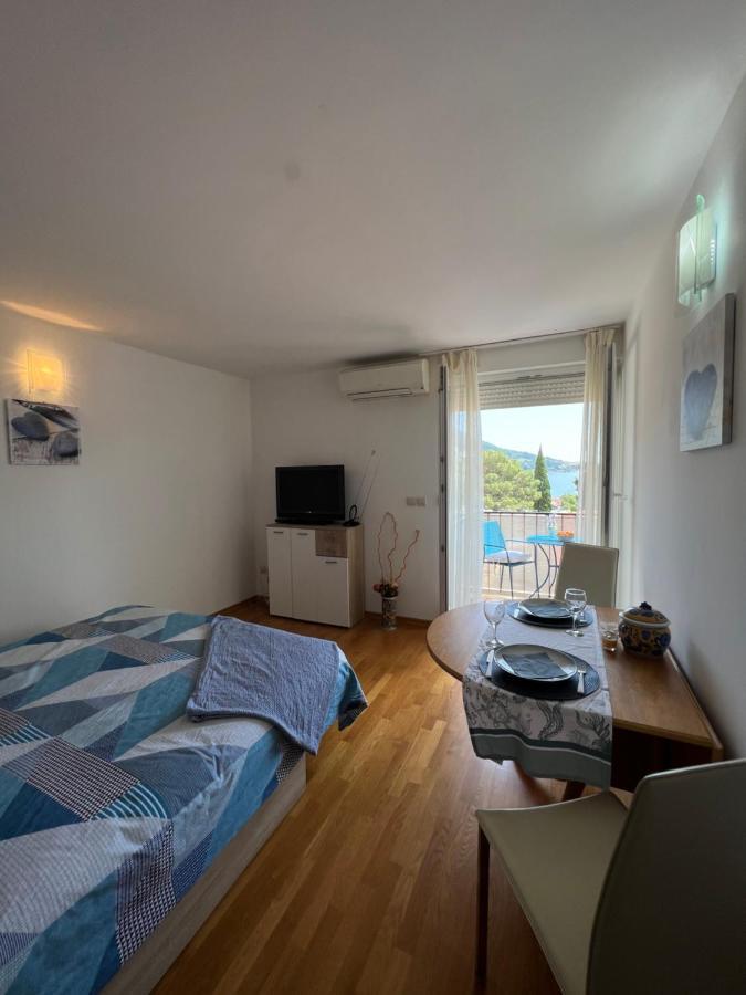 Apartman Center Omis Exterior photo