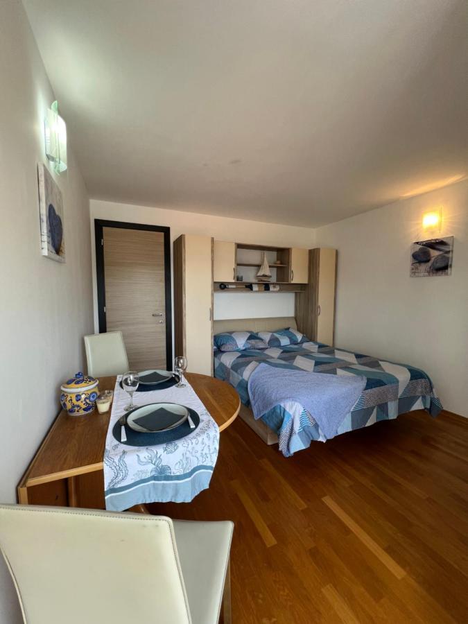 Apartman Center Omis Exterior photo