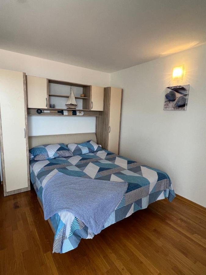 Apartman Center Omis Exterior photo